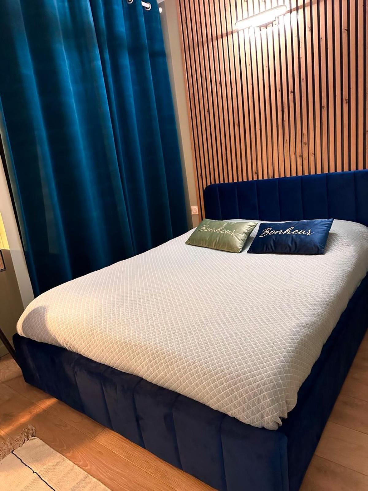 Un Appartement En Centre Ville , A 2 Pas Du Chateau De Villers Cotterets Eksteriør bilde